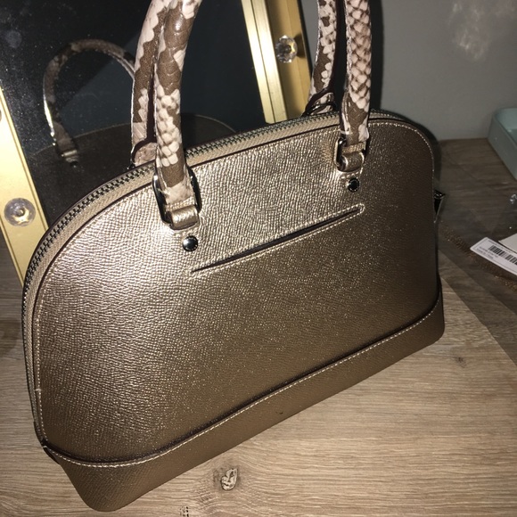 Authentic Coach mini handbag snakeskin👜 - Picture 4 of 6